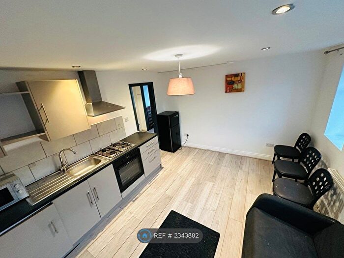 2 Bedroom Flat To Rent In Bradwell Court, Braintree, CM7