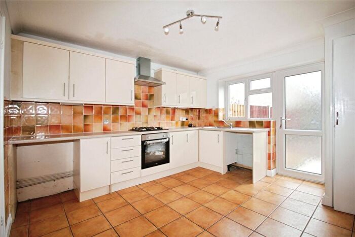 3 Bedroom Terraced House To Rent In Rectory Road, Basildon, SS13