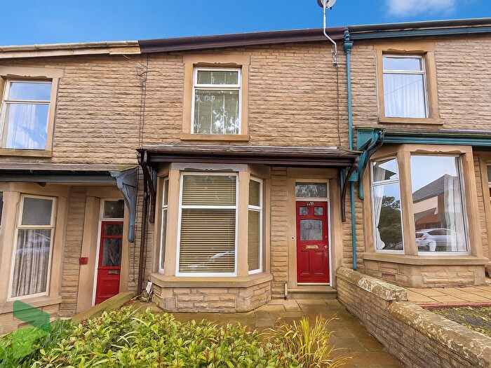 3 Bedroom Terraced House For Sale In Earnsdale Road, Darwen, BB3