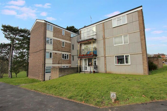 1 Bedroom Flat To Rent In Long Chaulden, Chaulden, Hemel Hempstead, HP1