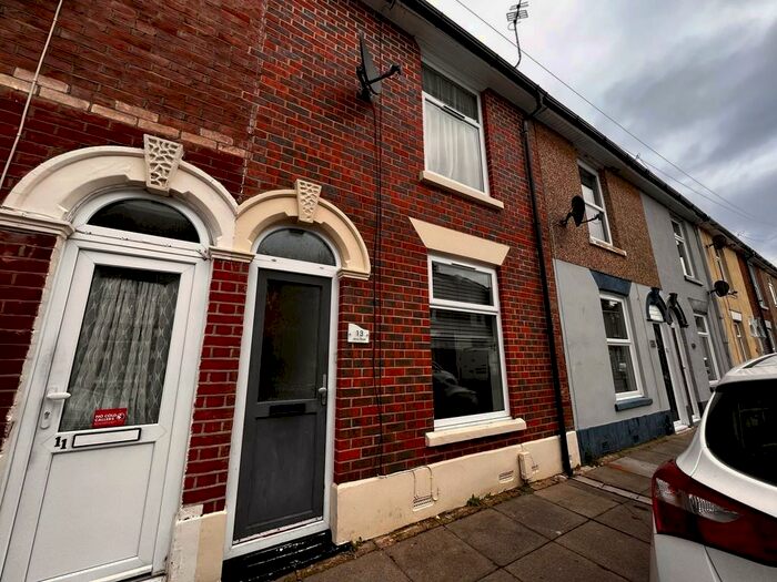 3 Bedroom Terraced House To Rent In Alver Road, Portsmouth, PO1