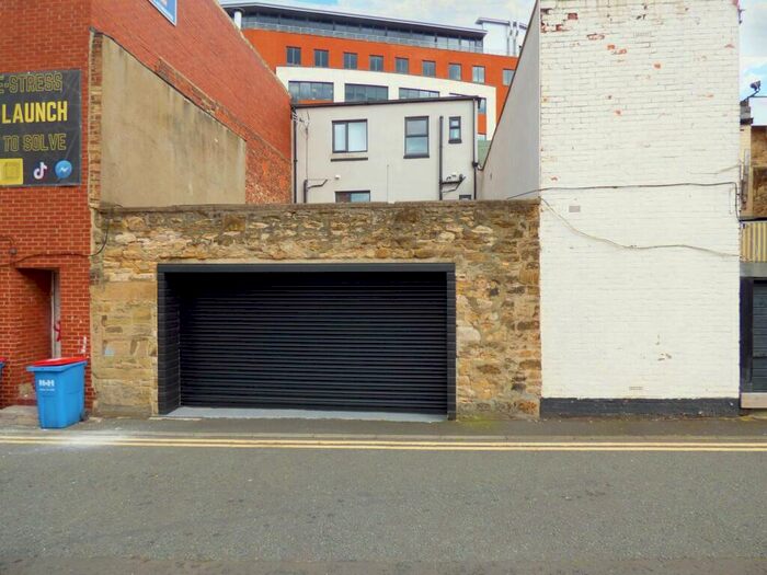 2 Bedroom Flat To Rent In Scotswood Road, Newcastle Upon Tyne, Tyne And Wear, NE4