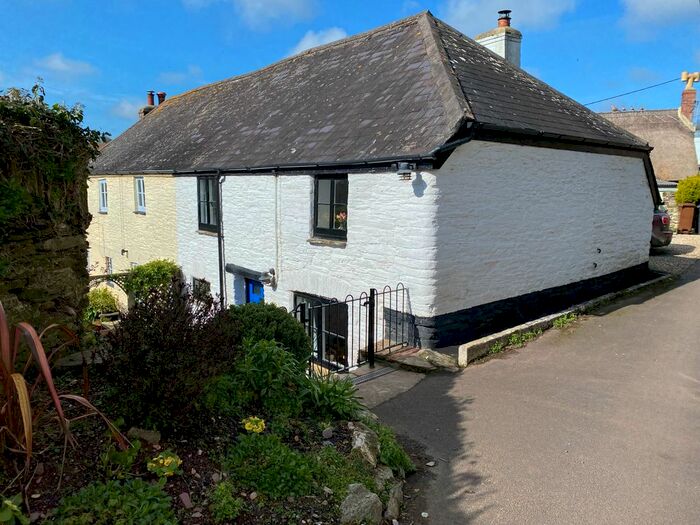 2 Bedroom Cottage For Sale In Stokenham, Kingsbridge, TQ7