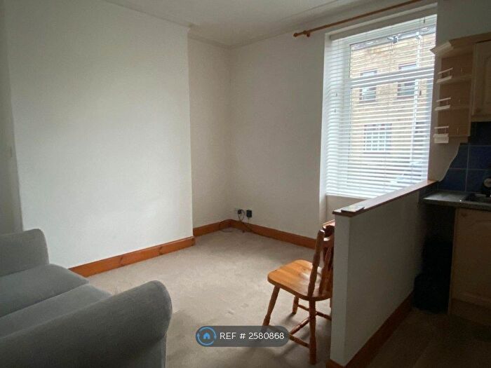 1 Bedroom Flat To Rent In Claremont Street, Aberdeen, AB10