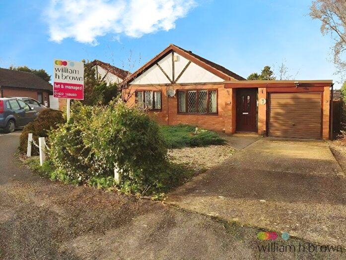 2 Bedroom Detached Bungalow To Rent In Regents Park Close, North Hykeham, Lincoln, LN6