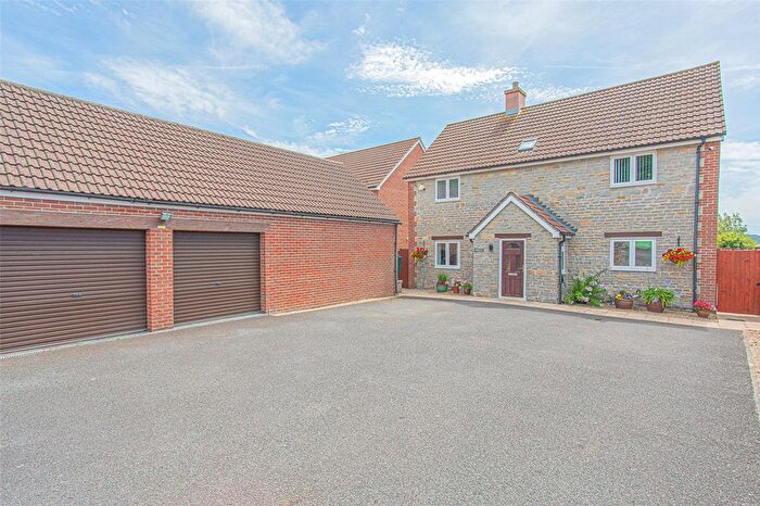 4 Bedroom Detached House For Sale In High Street, Aller, Somerset, TA10