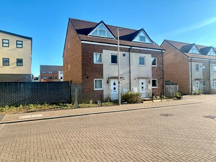 3 Bedroom Semi-Detached House To Rent In Highland Drive, Broughton, MK10