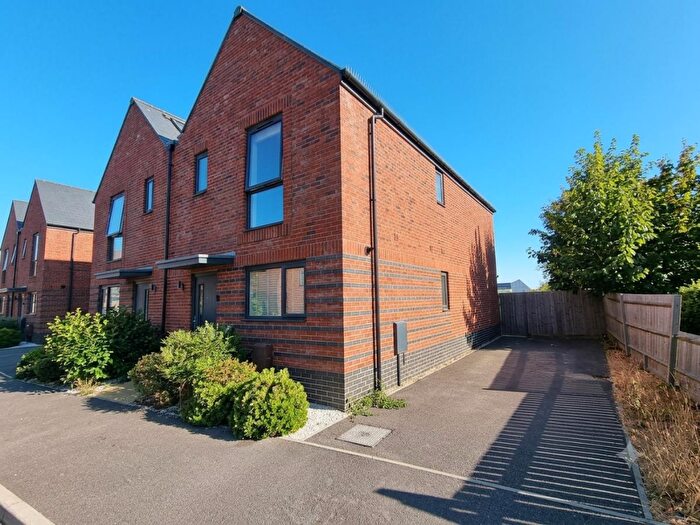3 Bedroom Semi-Detached House For Sale In Courageous Road, Lee-On-The-Solent, PO13