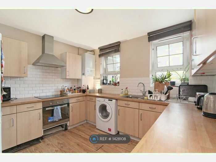 4 Bedroom Flat To Rent In Horsley House, London, SE4