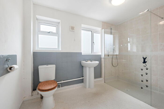 3 Bedroom End Of Terrace House For Sale In Greenfield Avenue, Marlbrook, Bromsgrove, B60