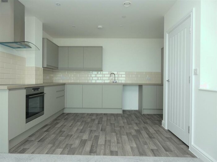 2 Bedroom Maisonette To Rent In Sea Road, Westgate-On-Sea, CT8