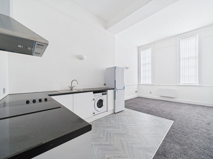 2 Bedroom Flat To Rent In - Upper Parliament, Toxteth, Liverpool, L8