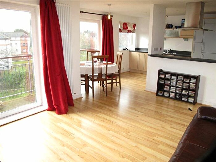 2 Bedroom Flat To Rent In East Pilton Farm Crescent, Edinburgh, EH5