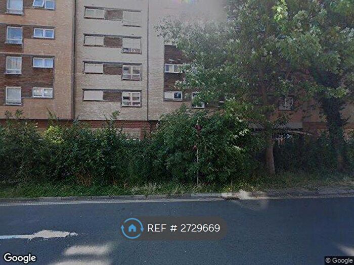 2 Bedroom Flat To Rent In Cherrydown East, Basildon, SS16