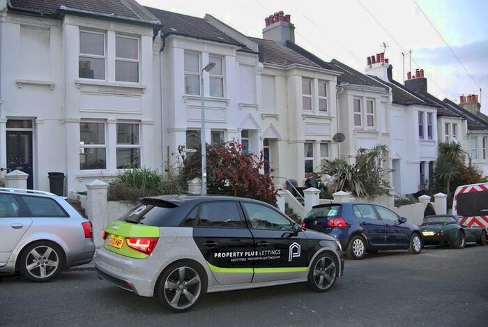 1 Bedroom Flat To Rent In Bonchurch Road, Brighton BN2