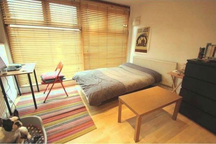 Studio To Rent In New Cross Road, New Cross, SE14