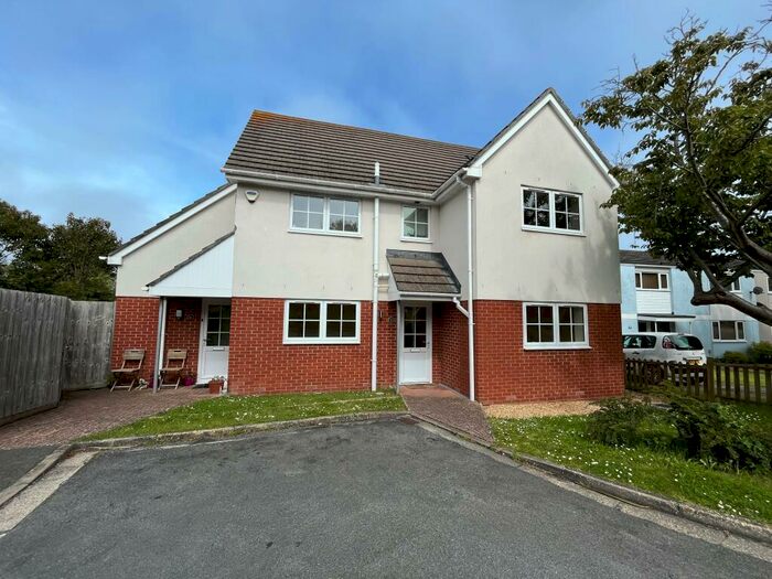 2 Bedroom Flat To Rent In Verne Road - Weymouth, DT4