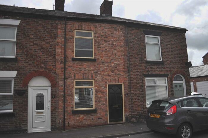 2 Bedroom Terraced House To Rent In Bond Street, Macclesfield, SK11