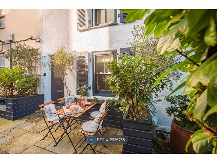 2 Bedroom Terraced House To Rent In Kellys Gardens, St Ives, TR26
