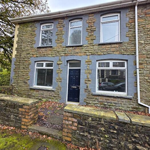 2 Bedroom End Of Terrace House To Rent In Queen Street, Blaengarw, CF32