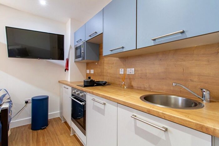 1 Bedroom Flat To Rent In Ortibial House, Ilkeston Road, Nottingham, NG7