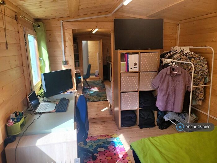 1 Bedroom Flat To Rent In Ascham End, London, E17