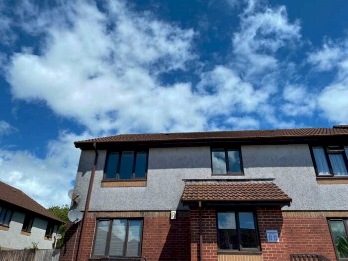 2 Bedroom Flat To Rent In Rosemullion Gardens, Callington, PL17