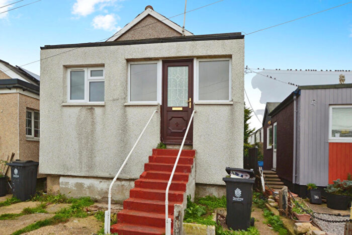 2 Bedroom Detached Bungalow To Rent In Bentley Ave, Jaywick, CO15