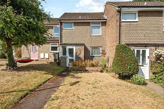 3 Bedroom Terraced House For Sale In Arthur Close, Farnham, United Kingdom, GU9