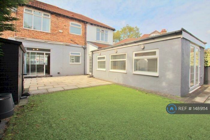 4 Bedroom Semi-Detached House To Rent In Thomas Lane, Liverpool, L14