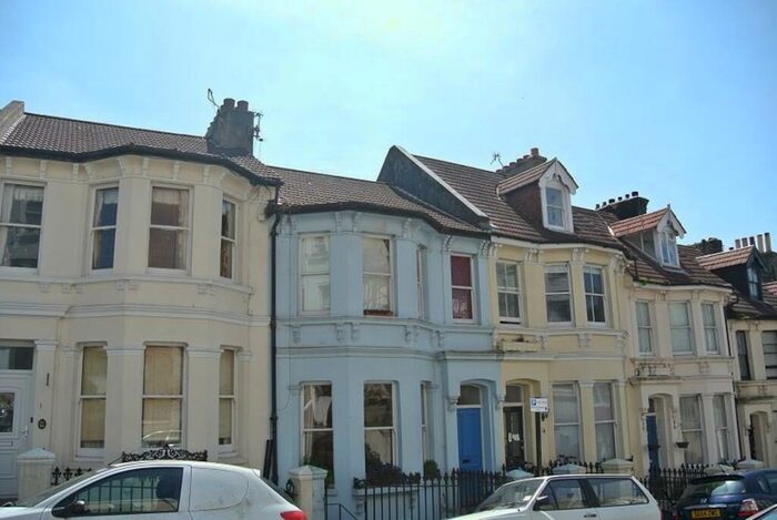 1 Bedroom Flat To Rent In Roundhill Crescent, Brighton, BN2