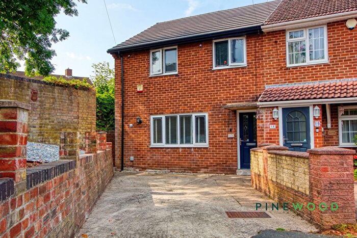 3 Bedroom Semi Detached House For Sale In South Close, Unstone, S18