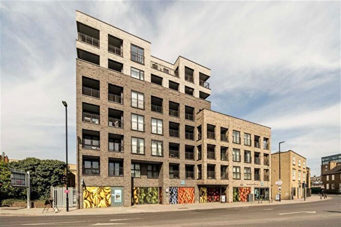 2 Bedroom Apartment To Rent In The Glassworks, Greenwich, SE8
