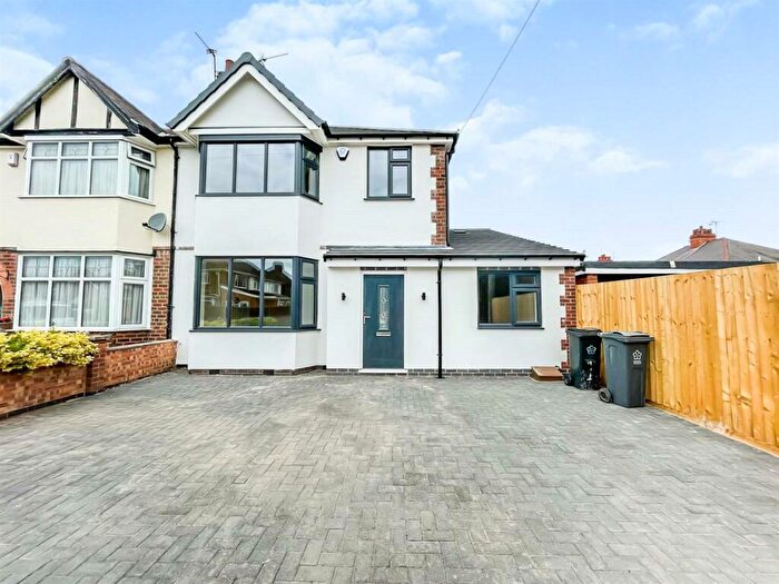 3 Bedroom Semi-Detached House For Sale In Alvaston Road, Leicester, LE3