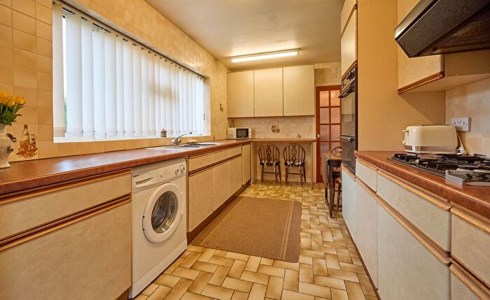 2 Bedroom Detached Bungalow For Sale In De La Bere Crescent, Burbage, Hinckley, LE10