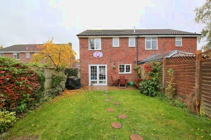 3 Bedroom Semi-Detached House To Rent In Warham Road, Otford TN14