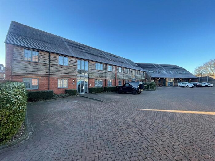 2 Bedroom Flat To Rent In Osprey Close, Upton, BH16