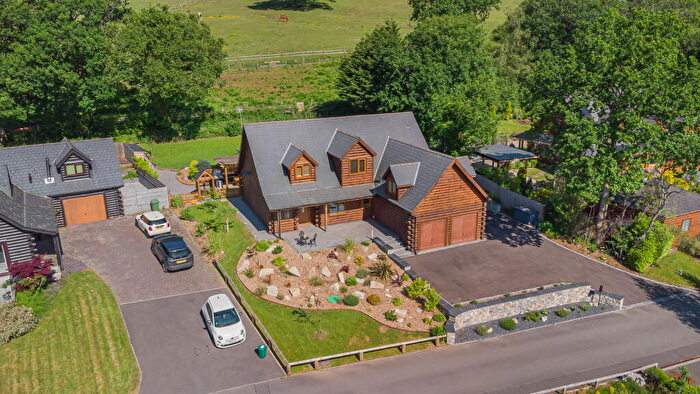 5 Bedroom Detached House For Sale In Oakmead Road, Llanharan, Pontyclun, CF72