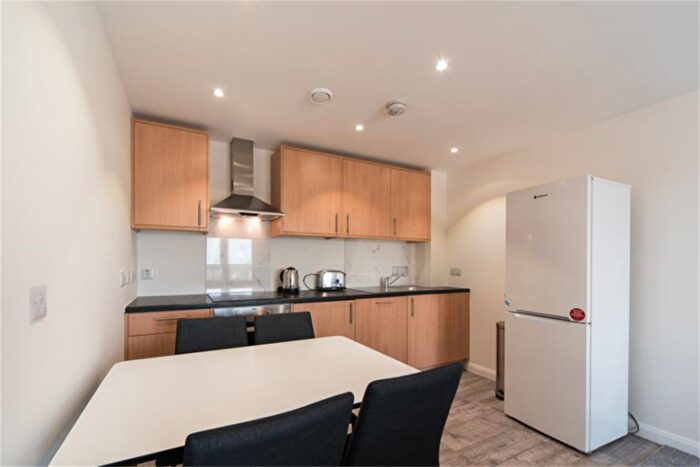 2 Bedroom Apartment To Rent In Carlton House, Ilford, IG1