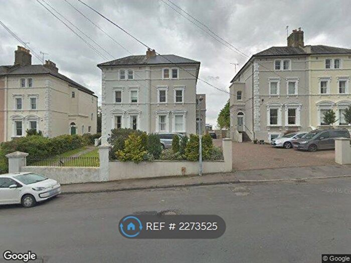 2 Bedroom Flat To Rent In St. Johns Road, Sevenoaks, TN13