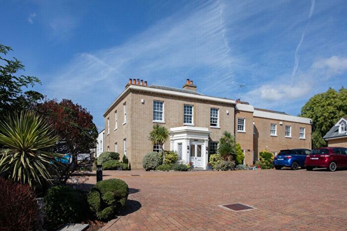 2 Bedroom Apartment For Sale In Seabrook Road, Hythe, CT21
