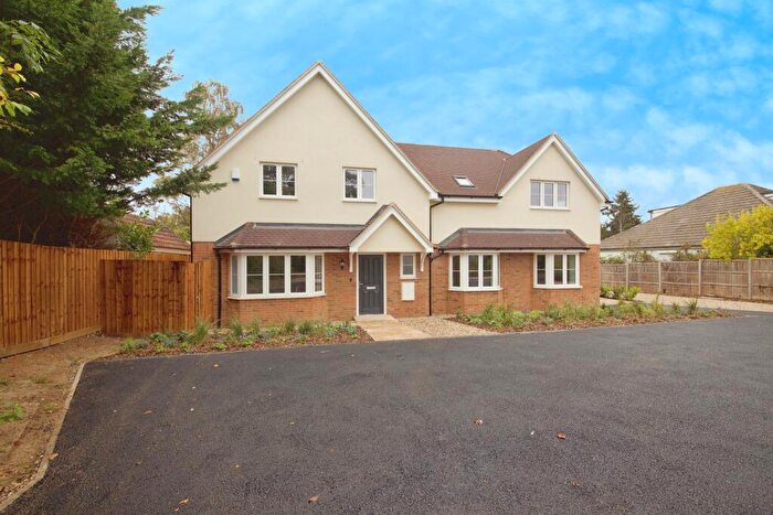 3 Bedroom Semi Detached House For Sale In Hillcrest, Harberts Road, Harlow, CM19