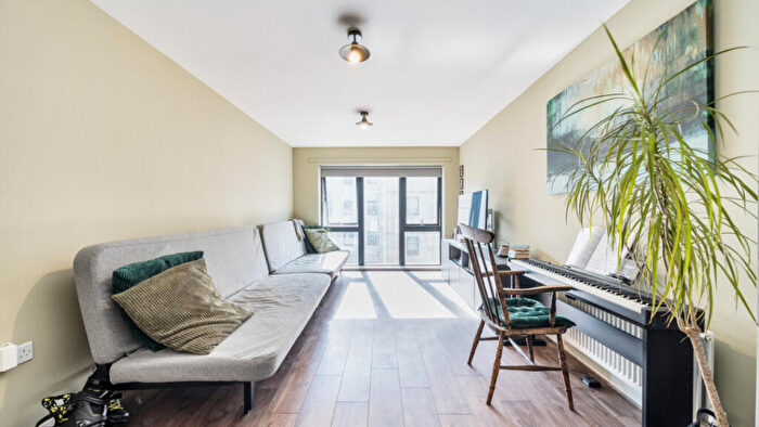 1 Bedroom Flat For Sale In Papermill Place, Walthamstow, E17