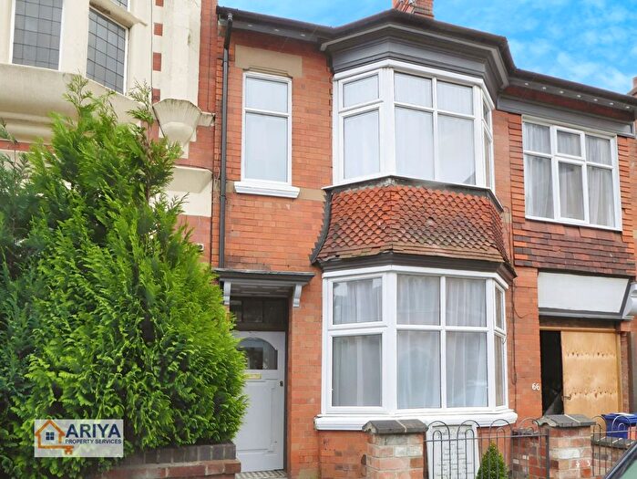 3 Bedroom Flat To Rent In Clarendon Park Road, Clarendon Park, Leicester, LE2