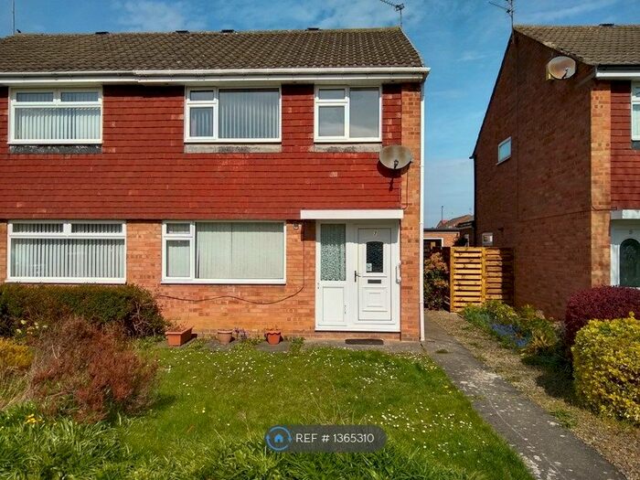 3 Bedroom Semi-Detached House To Rent In Ascot Court, Newcastle Upon Tyne, NE3