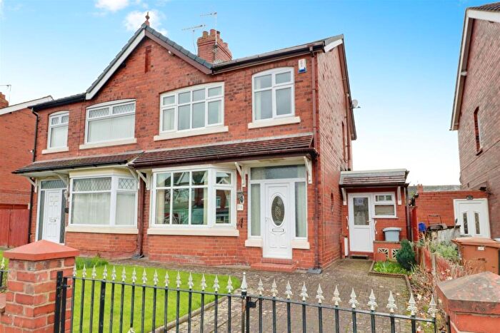 3 Bedroom Semi Detached House For Sale In Tynedale Avenue, Crewe, CW2