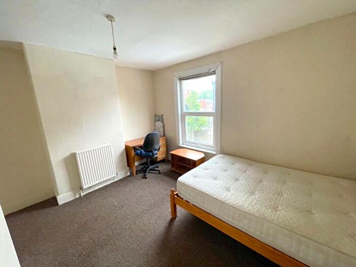 4 Bedroom Terraced House To Rent In Pomona Street, Sheffield, S11