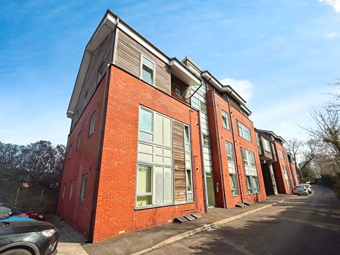 2 Bedroom Flat To Rent In Wellington Road, Eccles, Manchester, M30