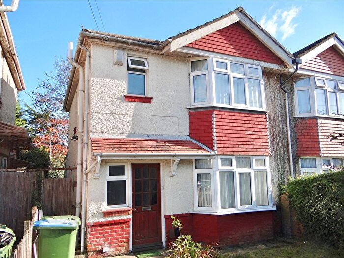 5 Bedroom Semi-Detached House To Rent In Pansy Road, Southampton, SO16