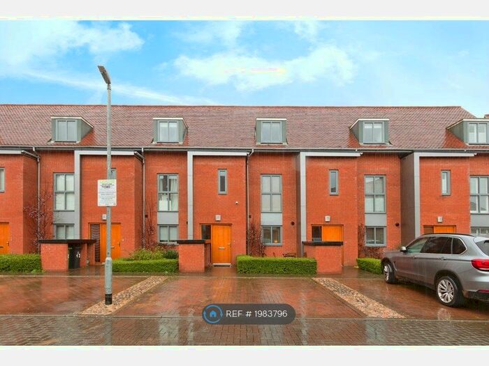 4 Bedroom Terraced House To Rent In Chancellor Drive, Frimley, Camberley, GU16